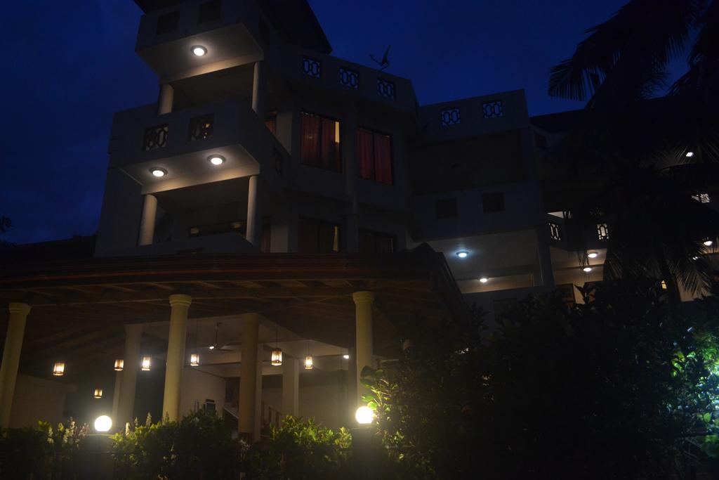 Surf Lanka Hotel Matara Eksteriør billede
